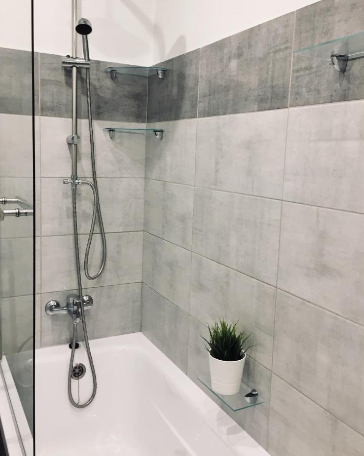 Rebel Apartament Bielsko-Biala Luaran gambar