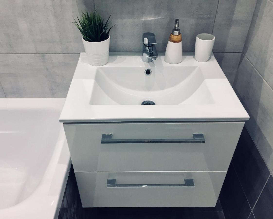 Rebel Apartament Bielsko-Biala Luaran gambar